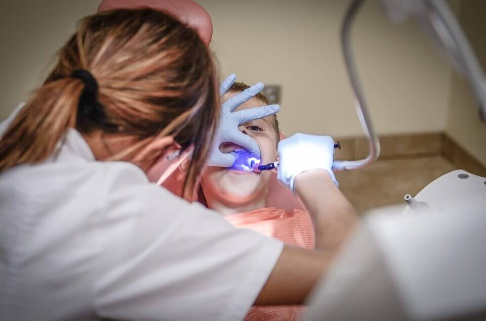 Закись азота при лечении молочных зубов изображение